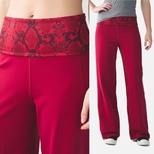 LULULEMON Cranberry Stillness Pant Size 6